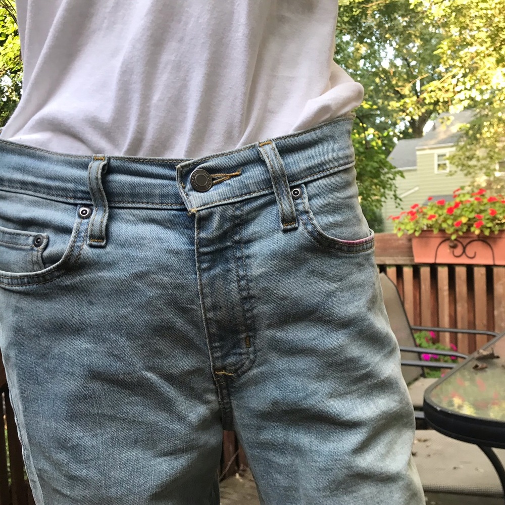 Boot cut slim fit light wash jeans. 29W x 32L.